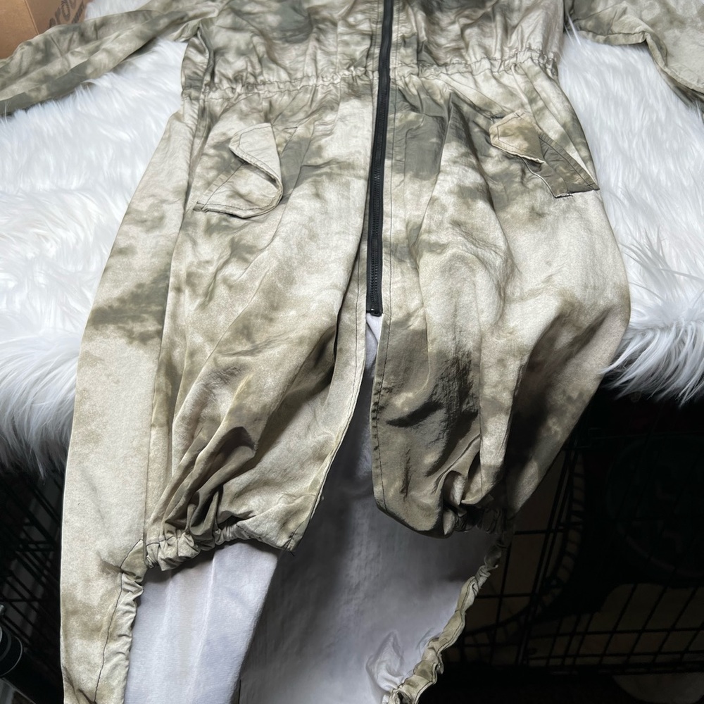 Partial High-Low Light Weight Jacket - image 4